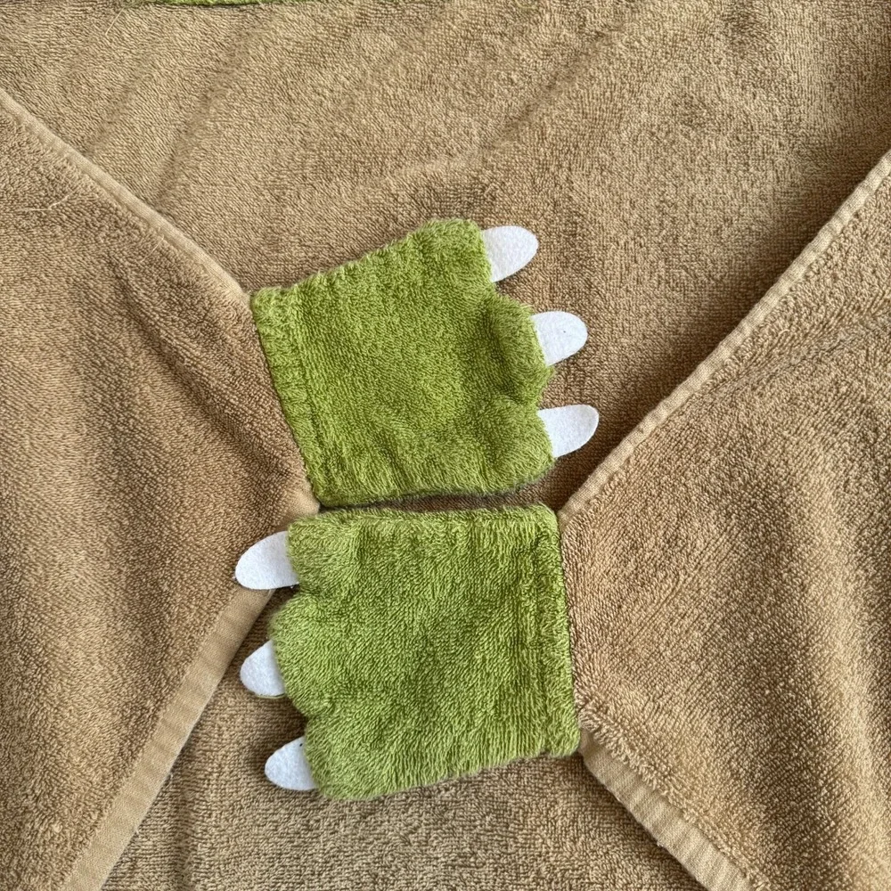 Star Wars Wearable Yoda Bath Shower Bathroom Towel Youth Robe‎ Ears Hands